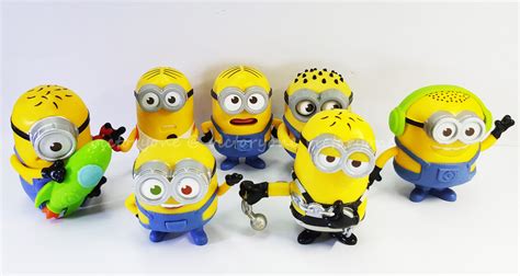 Minions Figurines Toys Character Collections Lot Of 7 Collectibles