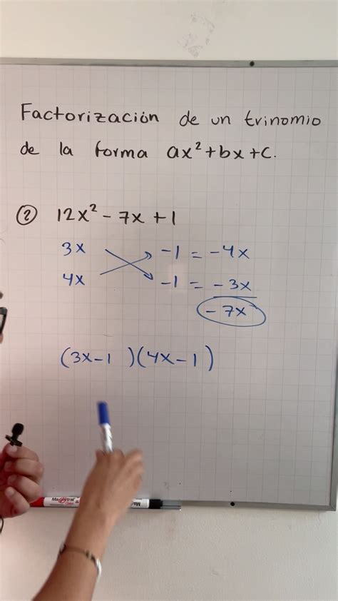 Factorización De Un Trinomio De La Forma Ax2bxc Matemáticas