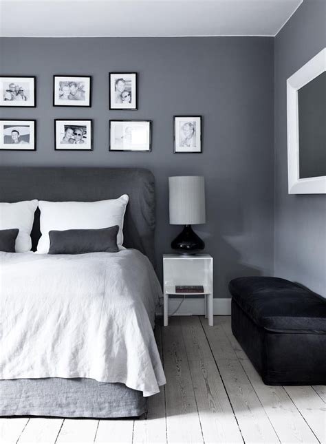 If you're choosing a paint for the bedroom, consider that blue grays look beautiful with traditional or scandinavian style rooms, while dark grays can work especially well in modern or contemporary rooms. 35 Stunning Gray Bedroom Design Ideas - Decoration Love