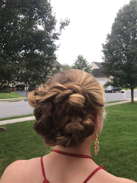 Homecoming Hair Updo Homecoming Hairstyles Hair Updos Homecoming