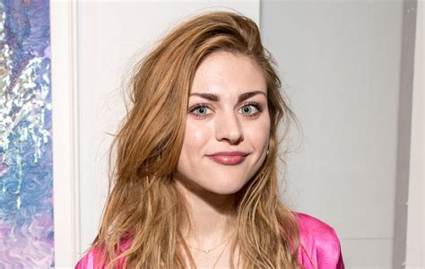 She is known for her work on cobain: Watch Frances Bean Cobain preview her first original song ...