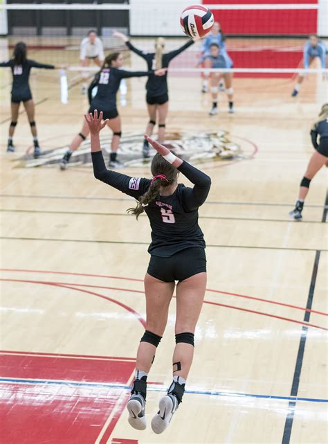 The 6 Basic Skills of Volleyball All Varsity Players Should Know