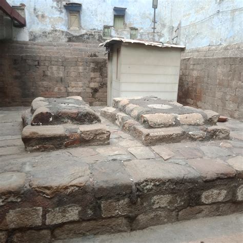 Tomb Of Razia Sultanleftdelhis First And Only Female Ruler And Her