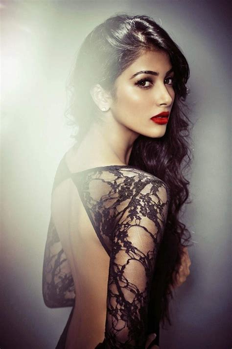 20 Hot And Stunning Pictures Of Pooja Hegde Pooja Hegde