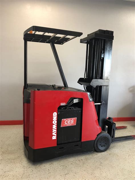 Used Raymond 3 Wheel Docker Narrow Aisle Stand Up Forklift For Sale