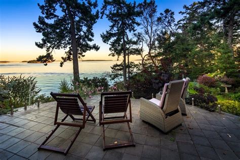 Private Waterfront Estate British Columbia Luxury Homes Mansions