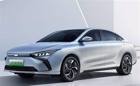 2024 Geely Geometry G6 All Electric Sedan Offers 500 Km And 410 Km