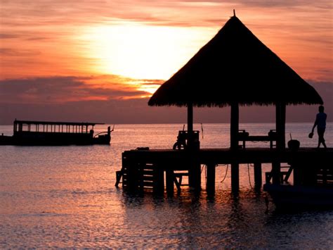 Most Romantic Places To Watch The Sunset Honeymoon