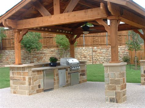 Amazing Outdoor Kitchen Ideas ~ Bless My Weeds