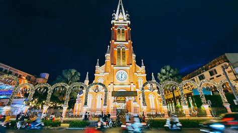 How Is Christmas In Vietnam Celebrated By The Locals