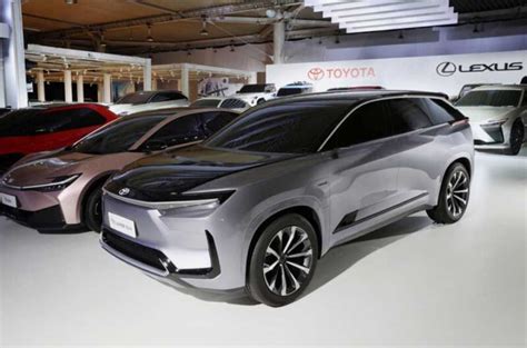 Toyota Manufactures 3 Row Electric Suvs In Kentucky And Batteries In