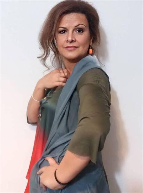 Maria Buză într O Continuă Cursă între Carieră și Familie Hashtag News