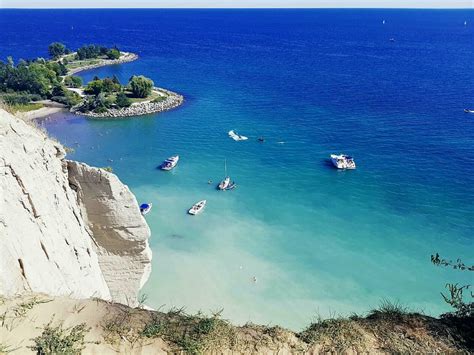 A small video showing the views of scarborough. Scarborough Bluffs - Opening Hours - 18 Pell St ...