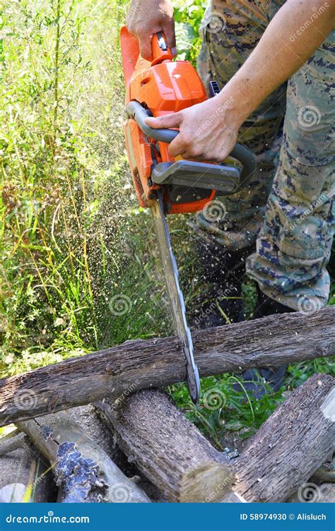 Electric Chainsaw For Cutting Firewood