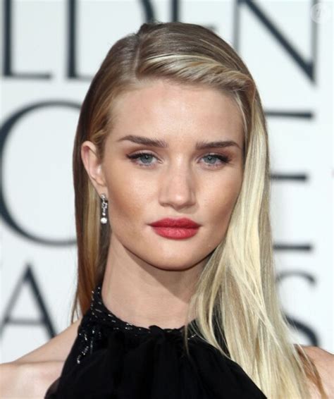 Vidéo Lactrice Et Mannequin Rosie Huntington Whiteley Lors Des