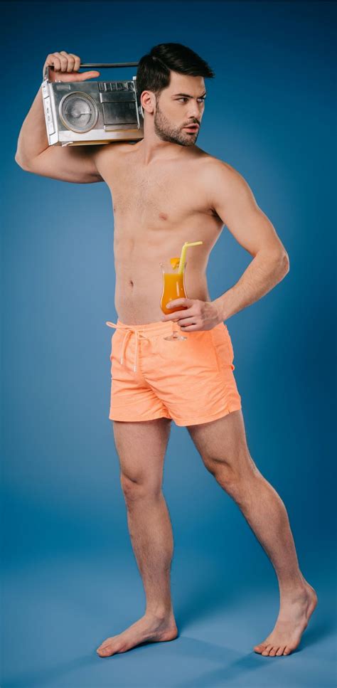 How To Show Off Your Manly Thighs With These Best Shorts For Men Best Shorts For Men Chubbies