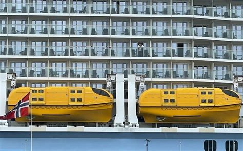 Cruise Ships Do Not Have Enough Lifeboats But Here S Why It S Ok