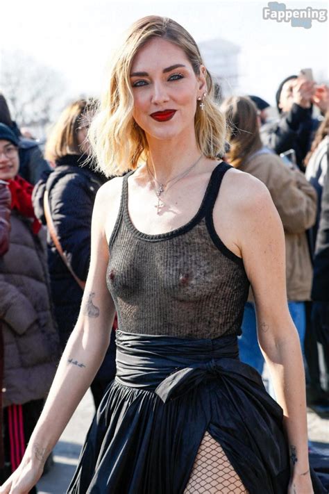 Chiara Ferragni Shows Off Her Nude Tits In Paris 22 Photos Thefappening