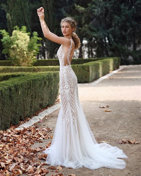 Designer Galia Lahav Creates Stunning Wedding Dresses For Brides Who