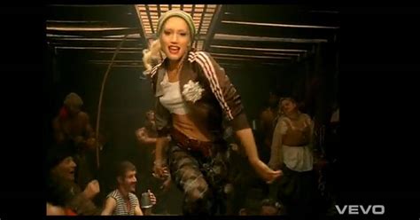 Gwen Stefani Featuring Eve Rich Girl Purepeople