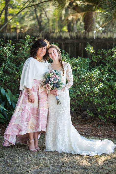 The mother of the bride dress will be in so many pictures on their children's wedding day. Boho Spring Wedding Tips | Destin Wedding and Event Blog