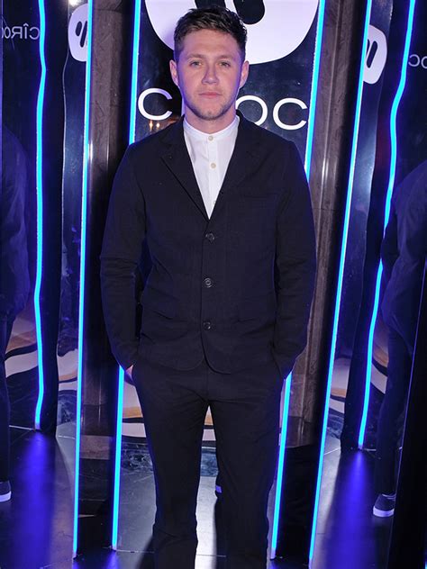 Niall Horan Naked D Singer Sends Fans Into Meltdown With Cheeky Snap