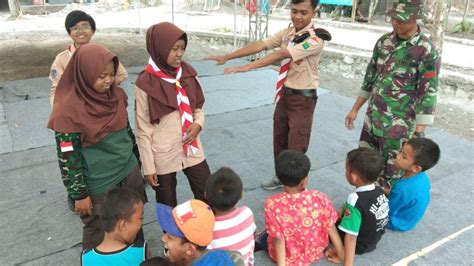 Pramuka Ajari Anak Anak Cara Berbaris Monitor