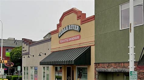Cedar River Smokehouse At 6 Minutes Drive To The Northeast Of Renton