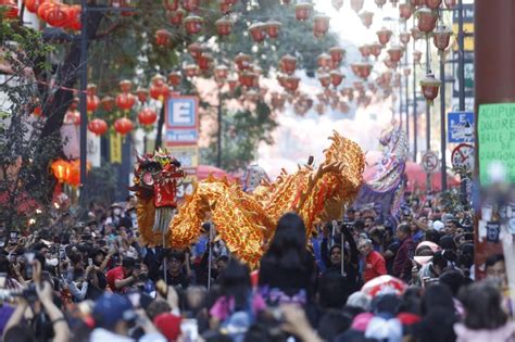 La Jornada Inicia el ciclo del Dragón de Madera una multitud festeja el año nuevo chino