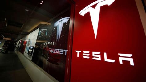 Tesla Recalling 15000 Model X Suvs Over Power Steering Problems Fox
