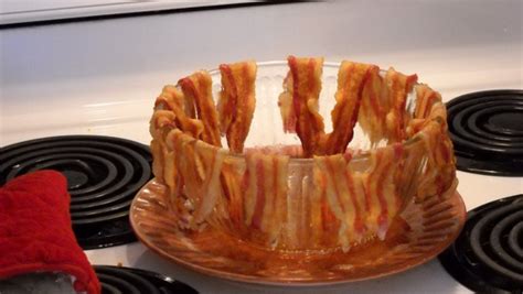 Directions use a 4 sided pan like a jelly roll pan. How to Cook Bacon in the Microwave | Bacon in microwave ...