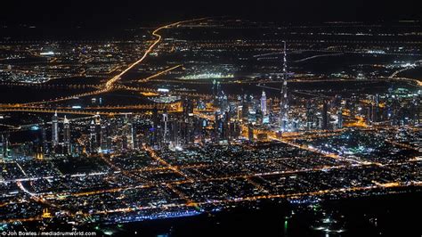 Boeing 777 Pilot Takes Incredible Photos Of World Cities During 5 Year