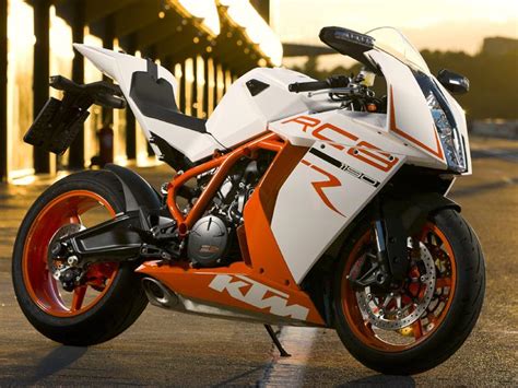 2011 Ktm Rc8r First Ride Now With Twin Spark Tech