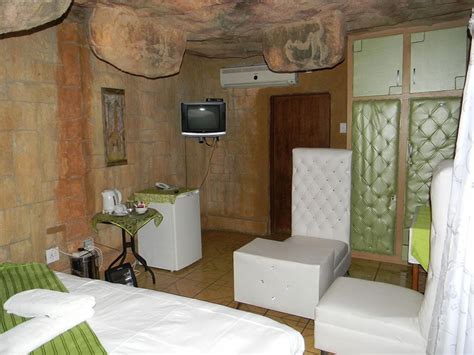 African Cave Lodge In Johannesburg Best Rates And Deals On Orbitz