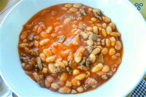 Etli Kuru Fasulye Meaty White Bean Stew • Turkeys For Life