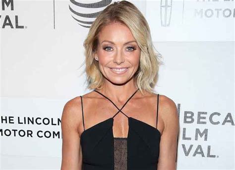 Kelly Ripa And Mark Consuelos To Produce Primetime Reboot Of All My