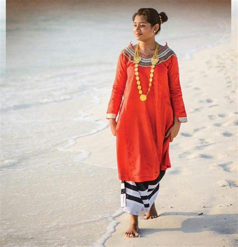 Traditional Maldives Maldives Clothing Traditional Outfits Maldives