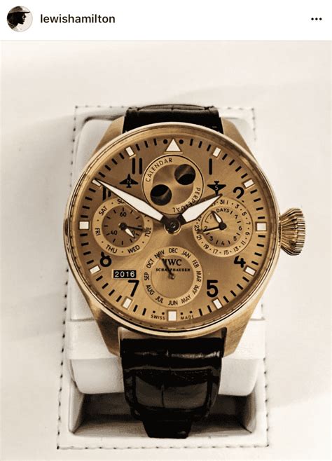Aurora machinery was moved to lancaster in summer of 1892. The Watches Of Formula 1: A Series Of Drivers and Their ...