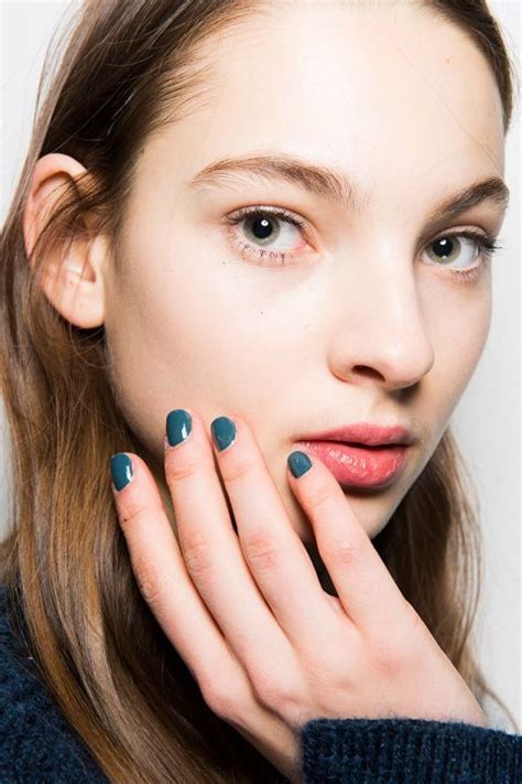 Every Beauty Look You Need To See From Nyfw Vintage Photography Women Best Hydrating Serum