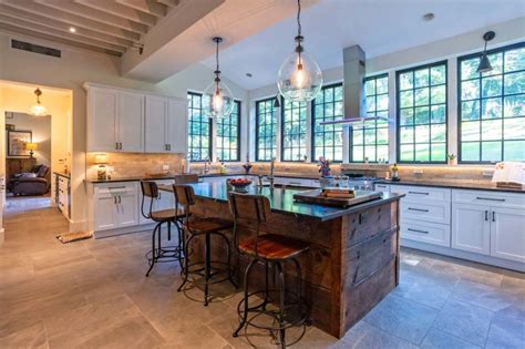 According to the kitchen cabinet manufacturers association's monthly trend of business survey, participating cabinet manufacturers reported sales totaling $6.9 billion for 2017. Kitchen Cabinet ratings for 2020. Reviews for top selling ...