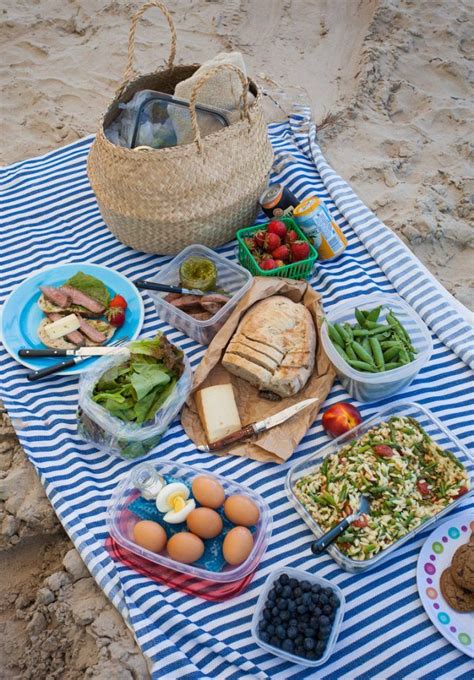 Romantic Picnic Food Beach Picnic Foods Best Picnic Food Picnic Date Food Beach Meals