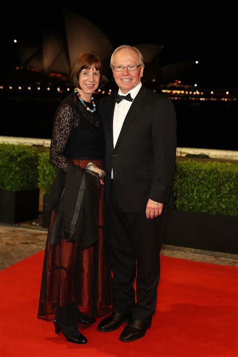 Officer james charles bradston branston donald branston johnson mina maloney (commonly referred to as officer maloney) is a police officer who appears regularly in gmod videos. I'm Pleased To Show You Everything That Everyone Wore To ...