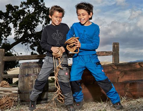 Buying kids’ outdoor clothing: what to look for - Growing Family