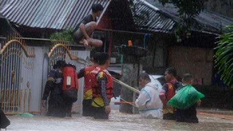 Banjir Dan Longsor Di Manado Menelan Korban Jiwa Orang Meninggal Dunia