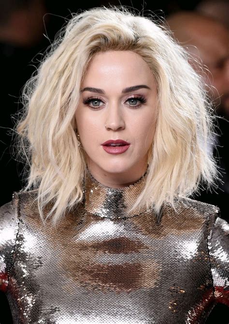 pin by gillian kaney on k pez katy perry hair hairstyle katy perry grammy