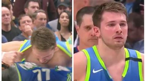 Luka Doncic Rips His Jersey After Missing Free Throw Mavs Vs Lakers Youtube