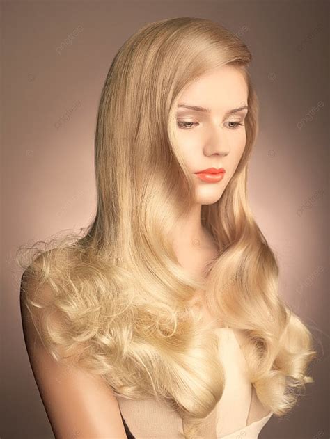 Background Foto Wanita Cantik Muda Dengan Rambut Pirang Yang Indah Dan Gambar Untuk Download