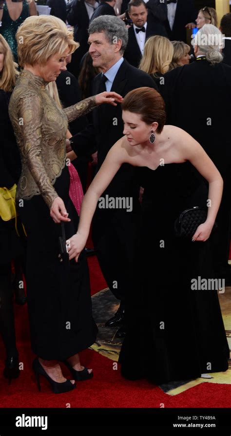 Gaia Romilly Wise R Adjusts Her Mother S Skirt Actress Emma Thompson As They Arrive For The