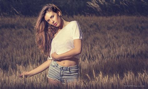 Wallpaper Sunlight Women Outdoors Model Jean Shorts Emotion