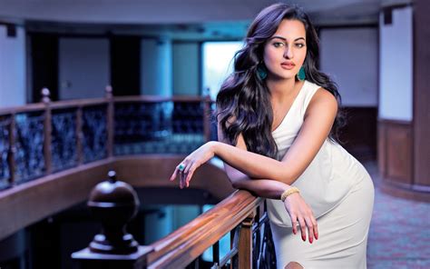 3840x2400 Sonakshi Sinha Wide 4k Hd 4k Wallpapers Images Backgrounds